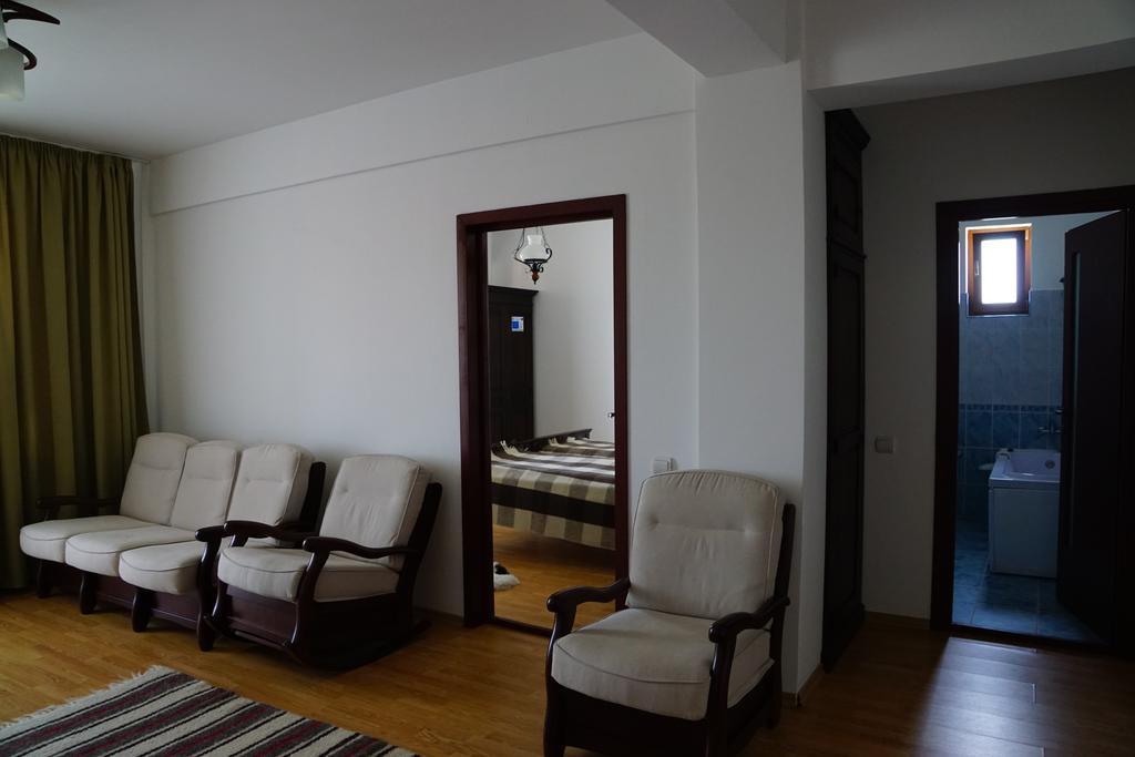 Pensiunea Casa Bunicului Mociu Bagian luar foto